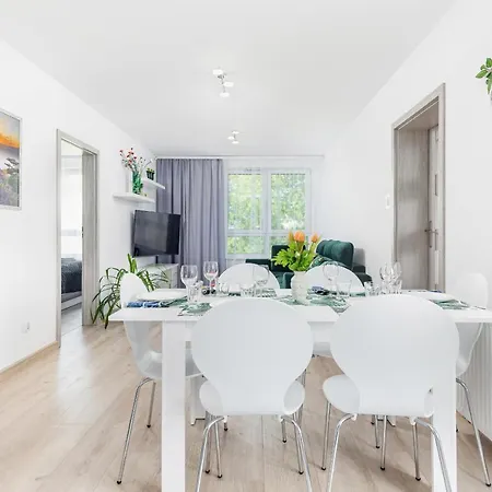 Apartment Apartament Deluxe Platany C38 By Renters *