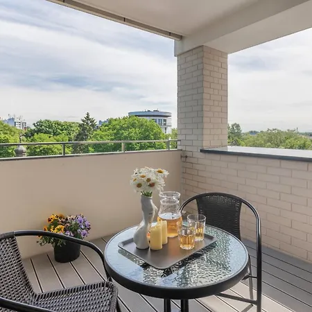 Apartment Apartament Deluxe Platany C38 By Renters